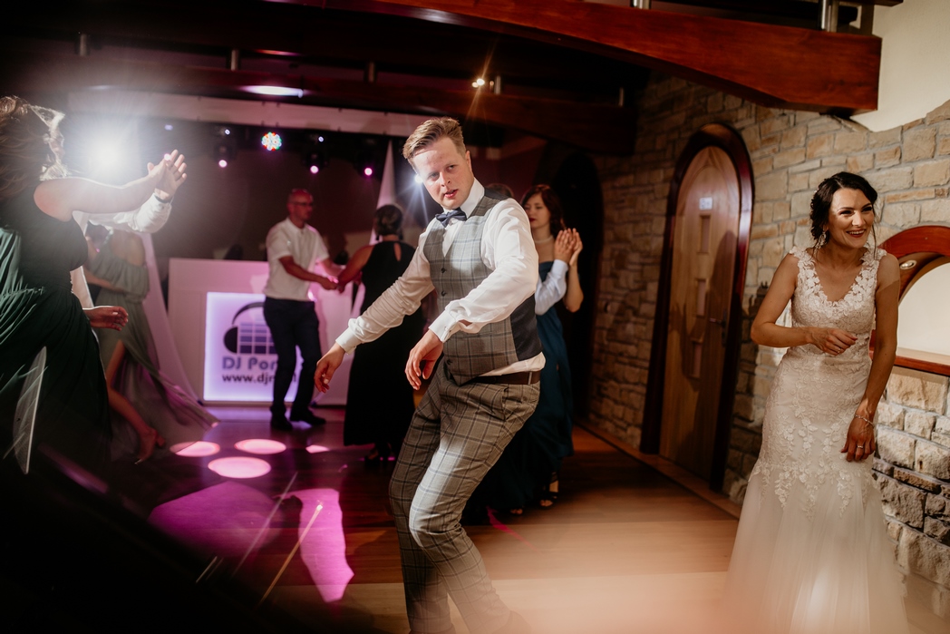 Rustykalne wesele w Nowym Sączu - Dorota & Piotr przez Adam Podwika Weddings - fotograf ślubny