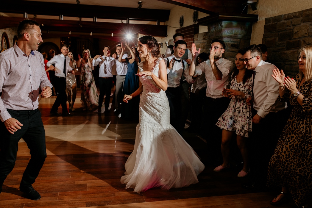 Rustykalne wesele w Nowym Sączu - Dorota & Piotr przez Adam Podwika Weddings - fotograf ślubny