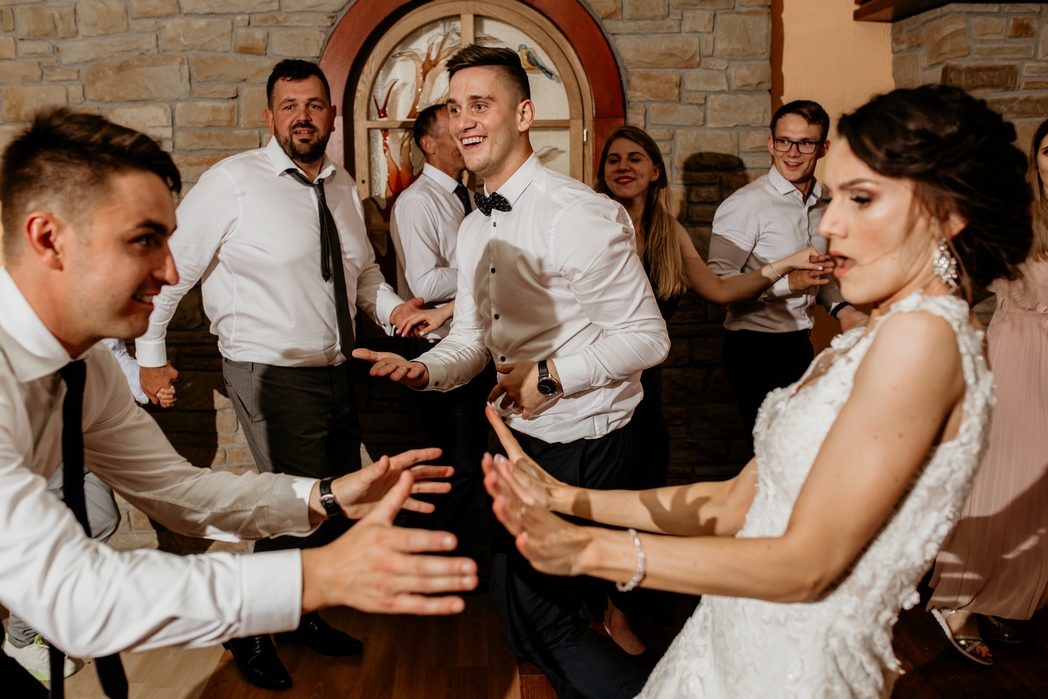 Rustykalne wesele w Nowym Sączu - Dorota & Piotr przez Adam Podwika Weddings - fotograf ślubny
