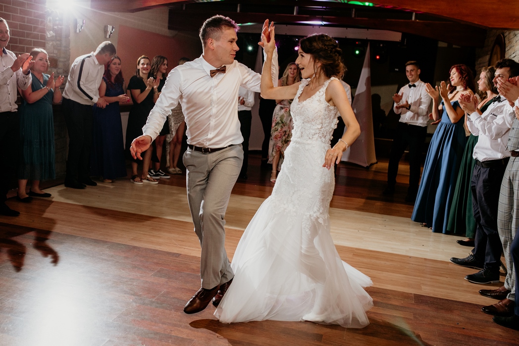 Rustykalne wesele w Nowym Sączu - Dorota & Piotr przez Adam Podwika Weddings - fotograf ślubny