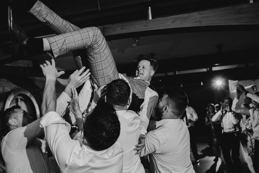 Rustykalne wesele w Nowym Sączu - Dorota & Piotr przez Adam Podwika Weddings - fotograf ślubny