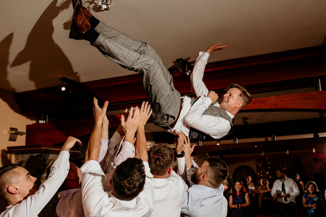 Rustykalne wesele w Nowym Sączu - Dorota & Piotr przez Adam Podwika Weddings - fotograf ślubny