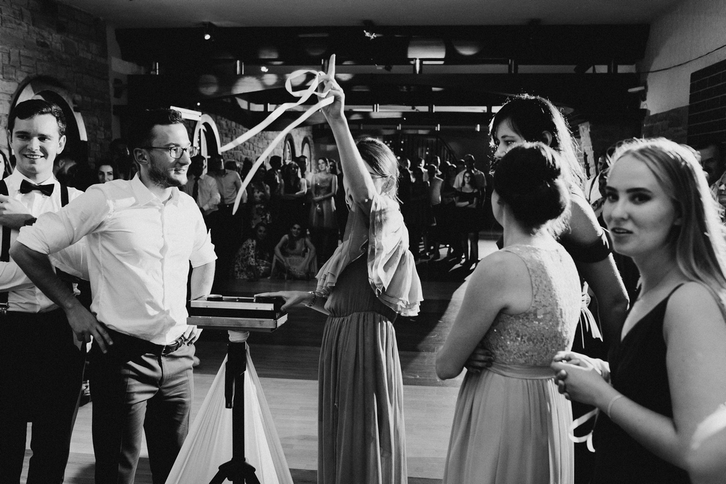 Rustykalne wesele w Nowym Sączu - Dorota & Piotr przez Adam Podwika Weddings - fotograf ślubny