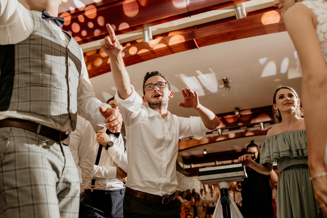 Rustykalne wesele w Nowym Sączu - Dorota & Piotr przez Adam Podwika Weddings - fotograf ślubny