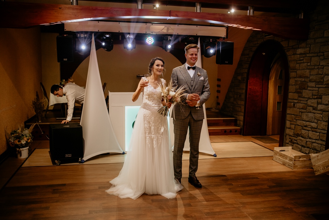 Rustykalne wesele w Nowym Sączu - Dorota & Piotr przez Adam Podwika Weddings - fotograf ślubny
