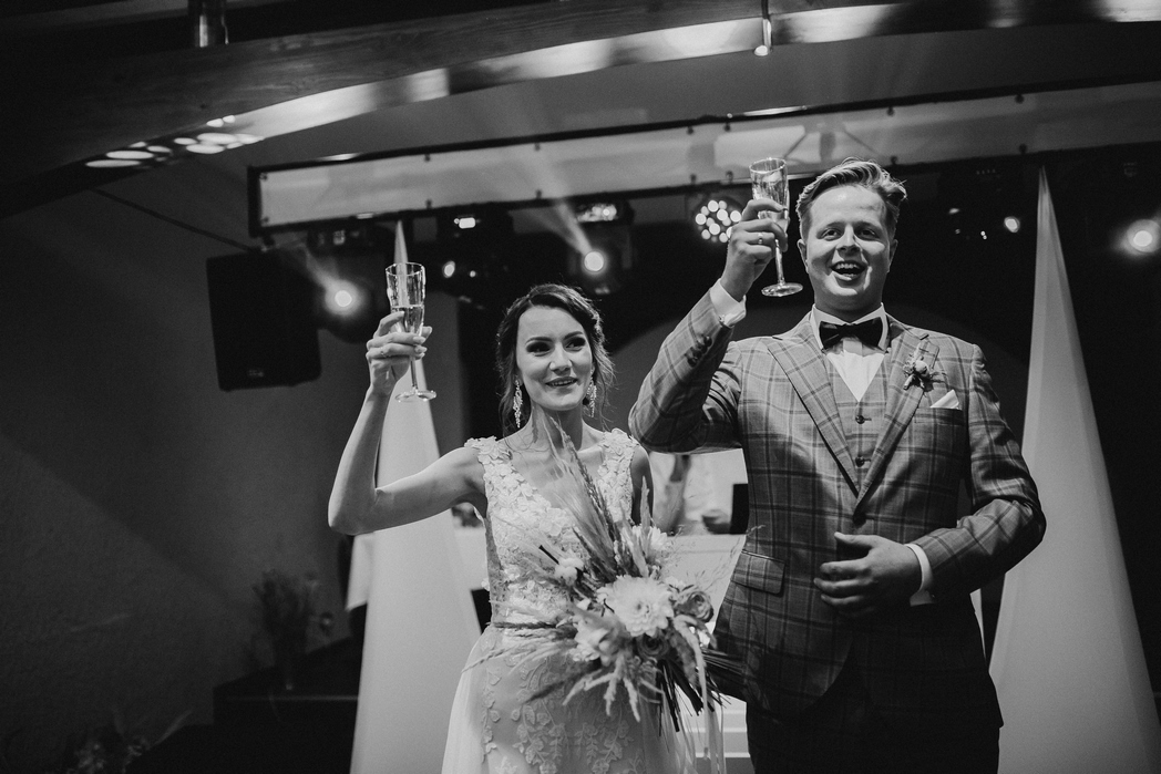 Rustykalne wesele w Nowym Sączu - Dorota & Piotr przez Adam Podwika Weddings - fotograf ślubny
