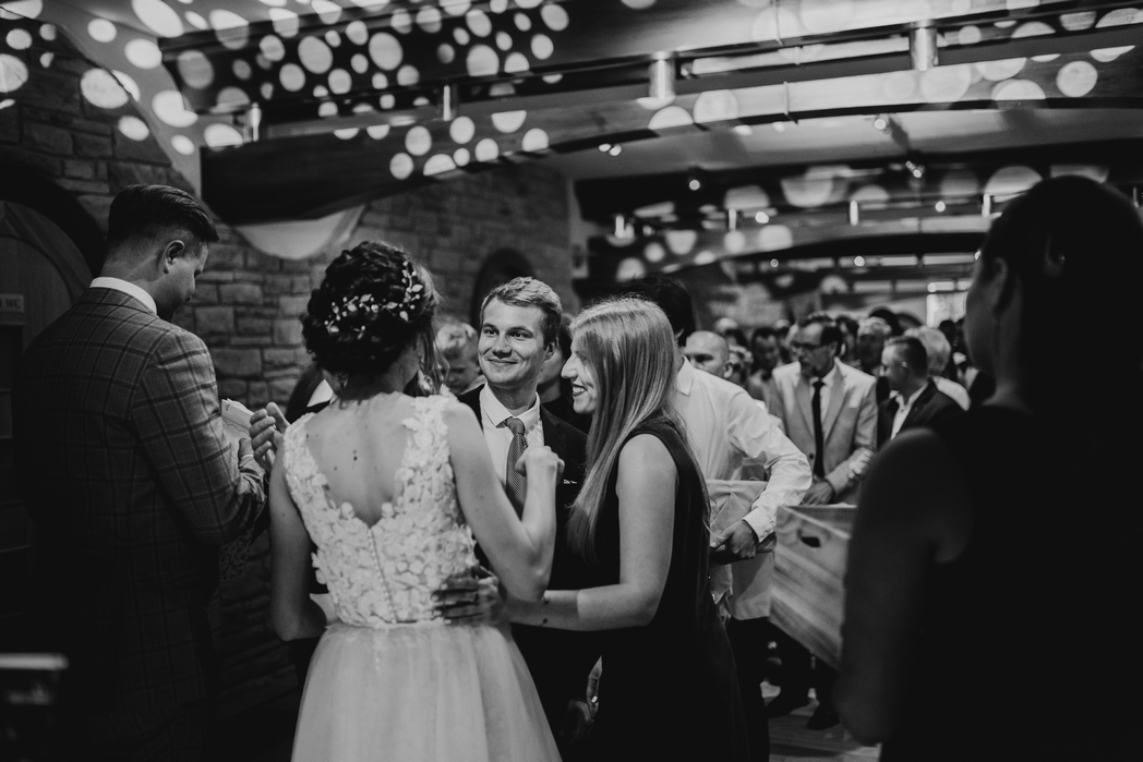 Rustykalne wesele w Nowym Sączu - Dorota & Piotr przez Adam Podwika Weddings - fotograf ślubny