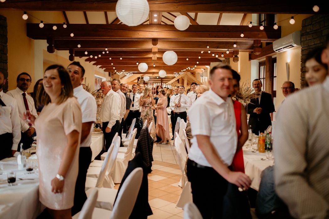 Rustykalne wesele w Nowym Sączu - Dorota & Piotr przez Adam Podwika Weddings - fotograf ślubny