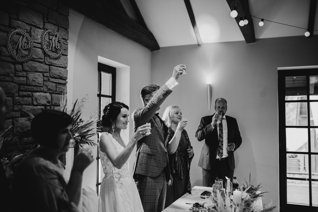 Rustykalne wesele w Nowym Sączu - Dorota & Piotr przez Adam Podwika Weddings - fotograf ślubny