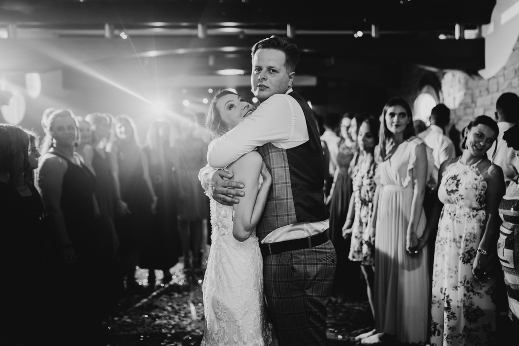 Rustykalne wesele w Nowym Sączu - Dorota & Piotr przez Adam Podwika Weddings - fotograf ślubny