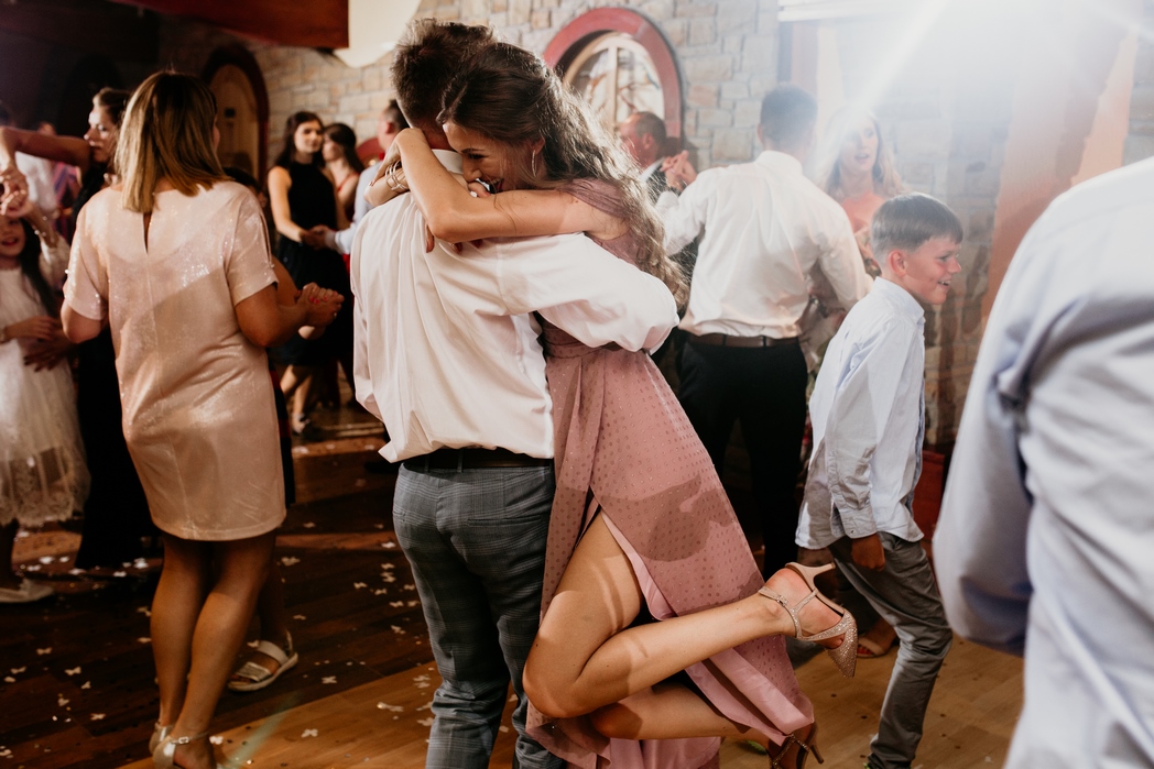 Rustykalne wesele w Nowym Sączu - Dorota & Piotr przez Adam Podwika Weddings - fotograf ślubny
