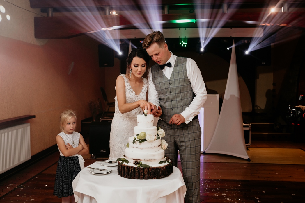 Rustykalne wesele w Nowym Sączu - Dorota & Piotr przez Adam Podwika Weddings - fotograf ślubny
