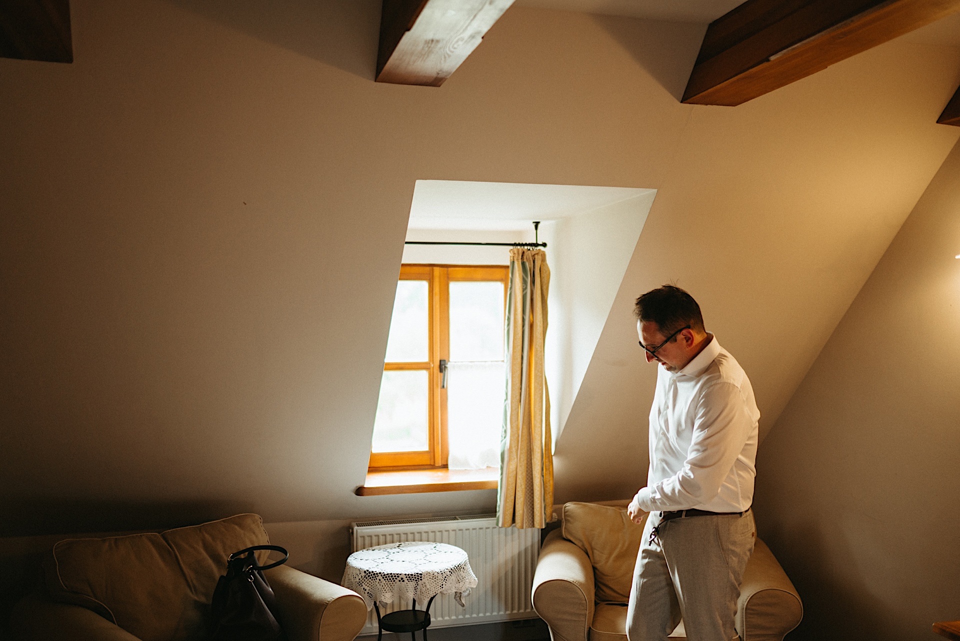 ślub plenerowy Kazimierz Dolny, Folwark Walencja. polski ślub w plenerze. letni ślub w dworku, folwarku. klimatyczny boho ślub plenerowy. Rustykalne dekoracje na ślubie. Fotograf Nowy Sącz Kraków Warszawa Kazimierz Dolny.