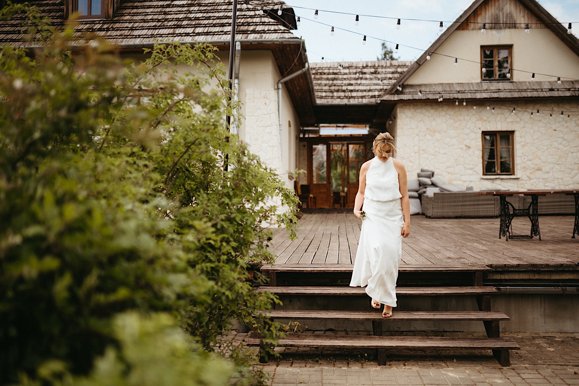 ślub plenerowy Kazimierz Dolny, Folwark Walencja. polski ślub w plenerze. letni ślub w dworku, folwarku. klimatyczny boho ślub plenerowy. Rustykalne dekoracje na ślubie. Fotograf Nowy Sącz Kraków Warszawa Kazimierz Dolny.