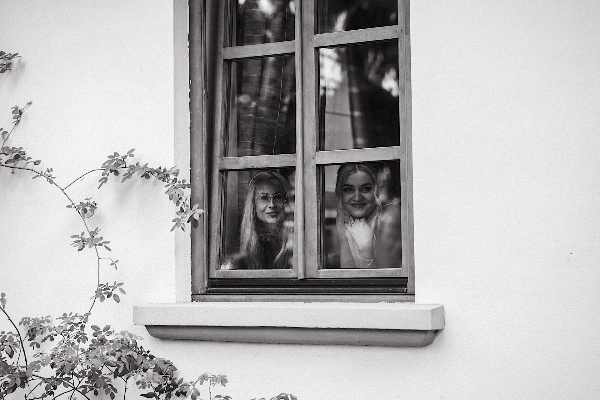 ślub plenerowy Kazimierz Dolny, Folwark Walencja. polski ślub w plenerze. letni ślub w dworku, folwarku. klimatyczny boho ślub plenerowy. Rustykalne dekoracje na ślubie. Fotograf Nowy Sącz Kraków Warszawa Kazimierz Dolny.