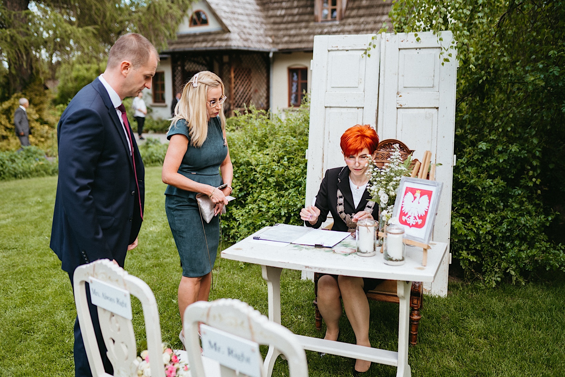 ślub plenerowy Kazimierz Dolny, Folwark Walencja. polski ślub w plenerze. letni ślub w dworku, folwarku. klimatyczny boho ślub plenerowy. Rustykalne dekoracje na ślubie. Fotograf Nowy Sącz Kraków Warszawa Kazimierz Dolny.